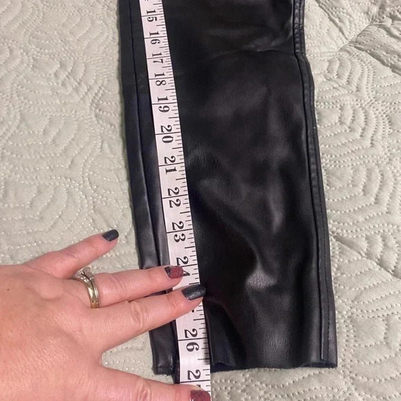 Zara Black Faux Leather high Waisted Pants Trousers Zip Ankle Size Medium M - Picture 9 of 9